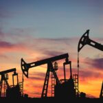 petroleo-de-texas-alcanza-los-usd-105-por-barril,-el-cierre-mas-alto-desde-mayo