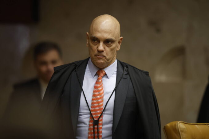 campanha-de-flavio-quer-impedir-moraes-de-assumir-stf,-mas-se-divide-quanto-a-estrategia