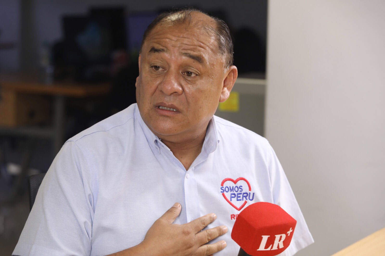 “mas-miedo-les-tengo-a-los-que-estan-en-la-municipalidad.-ellos-son-mas-criminales-que-los-que-estan-en-la-calle”,-afirma-candidato-del-rimac-jose-angulo