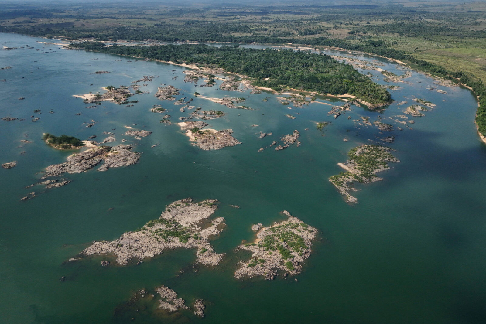 pescadores-pedem-tombamento-de-pedral-em-rio-para-vetar-hidrovia-no-para