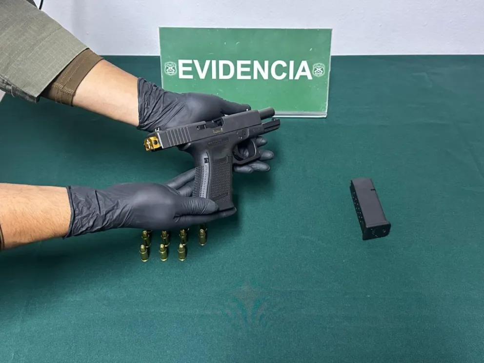 fiscalizacion-nocturna-en-coquimbo-termina-con-detenido-y-un-arma-de-fuego-incautada