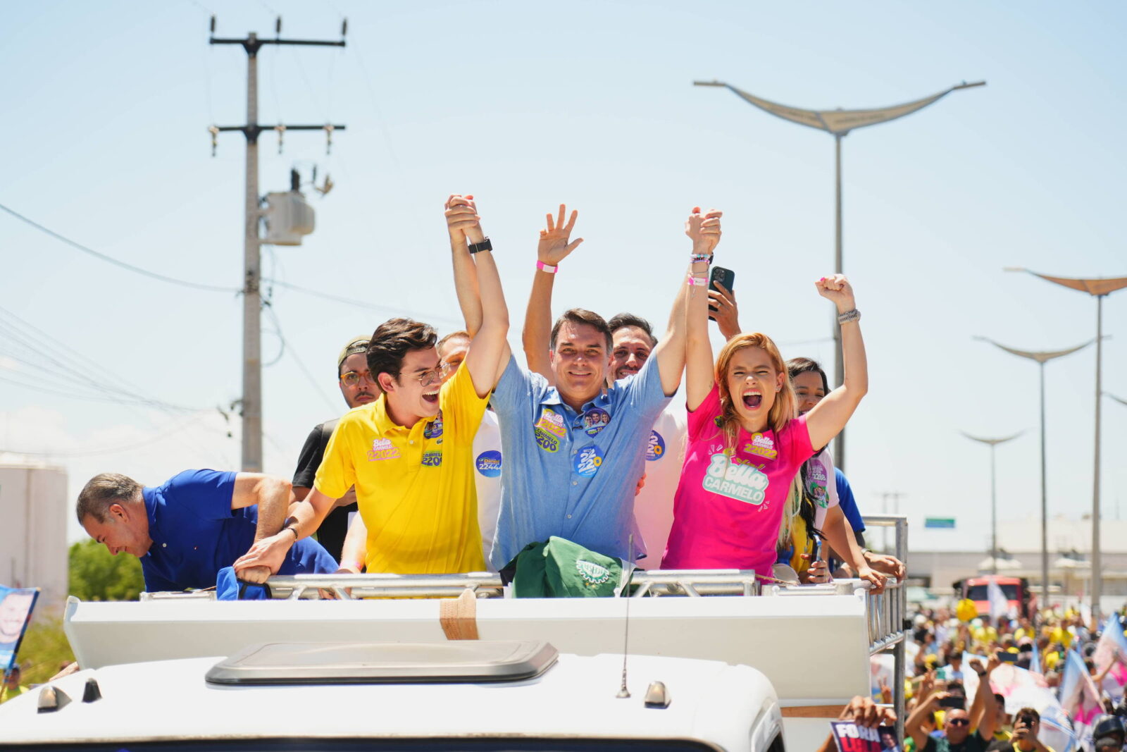 flavio-bolsonaro-endurece-criticas-e-diz-que-‘sem-ministros-do-lula-no-supremo,-a-democracia-vive’