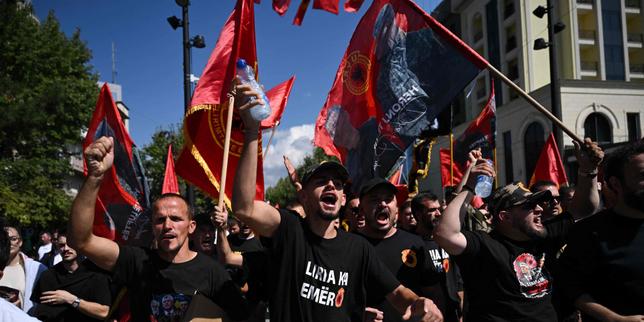 hashim-thaci,-l’ex-president-du-kosovo,-heros-de-l’independance-chez-beaucoup-dans-son-pays,-condamne-a-vingt-cinq ans-de-prison-par-un-tribunal-international