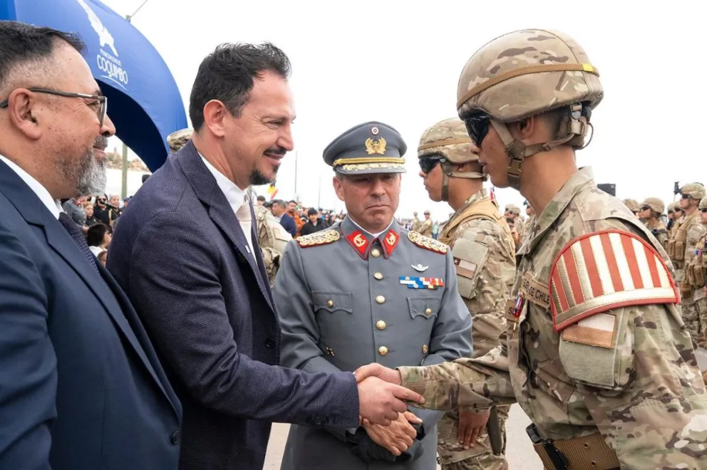 coquimbo-conmemora-fiestas-patrias-con-tradicional-desfile-civico-militar