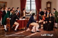 madame-group-da-movimiento-a-la-historica-pintura-de-los-proceres-de-la-independencia