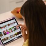 uniao-europeia-restringira-redes-sociais-e-chatbots-para-menores-de-15-anos
