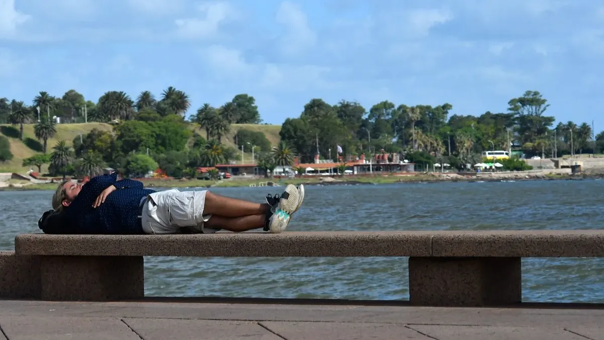 meteorologos-anuncian-un-“veranillo”-con-hasta-28-°c-en-uruguay:-cuanto-durara-y-cuando-llega-un-frente-frio