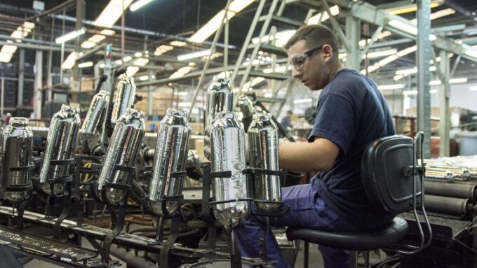 el-pbi-cayo-0,6%-en-el-segundo-trimestre,-ante-deterioro-en-el-consumo-y-la-inversion