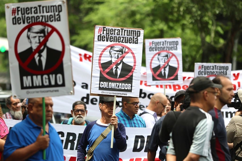chavistas-protestan-contra-el-acuerdo-petrolero-eeuu-venezuela-y-piden-salarios-dignos