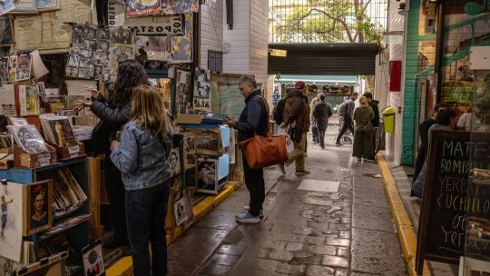 argentina’s-economy-posts-first-quarterly-contraction-since-2024