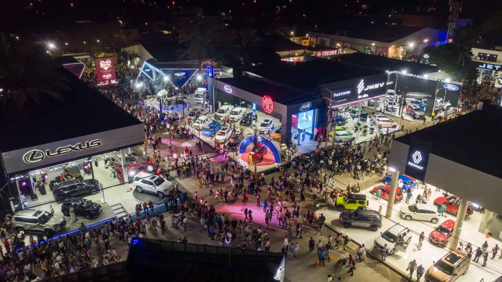 expocruz-abre-sus-puertas-y-espera-superar-los-500.000-visitantes