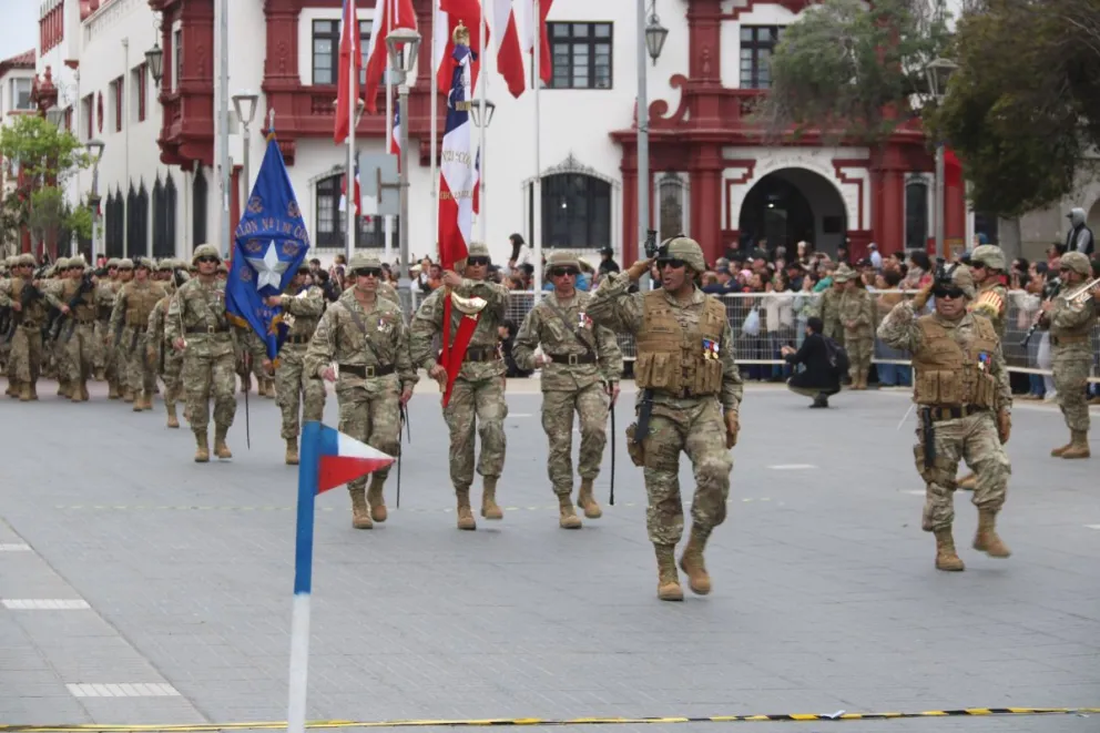 del-desfile-a-la-emergencia:-ejercito-recuerda-despliegue-tras-devastador-temporal