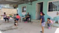 por-falta-de-vivienda:-familias-desplazadas-de-la-guaira-postergan-el-regreso-a-clases