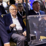 acoes-da-berkshire-caem-nesta-sexta-apos-anuncio-da-saida-de-warren-buffett-da-presidencia-do-conselho