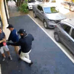 falsos-polis-asaltan-a-joven-que-llevaba-dinero-tras-cambiar-cheque