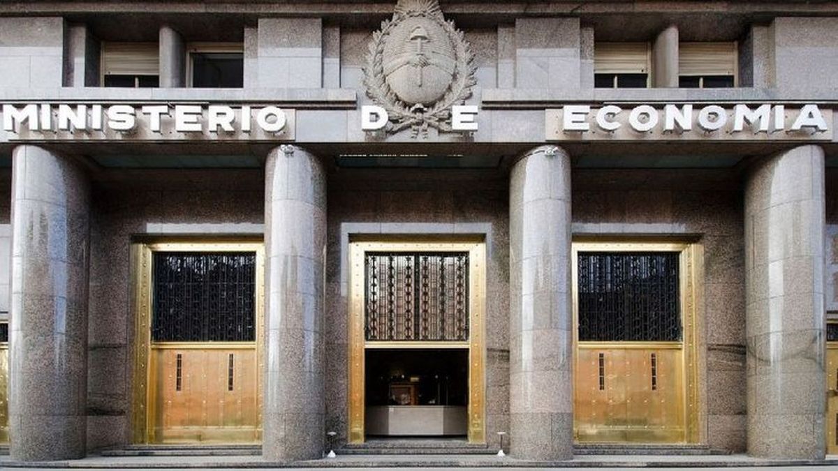 el-gobierno-mantuvo-el-superavit-fiscal-en-agosto-y-acumula-1,1%-del-pbi-de-saldo-primario-en-2026