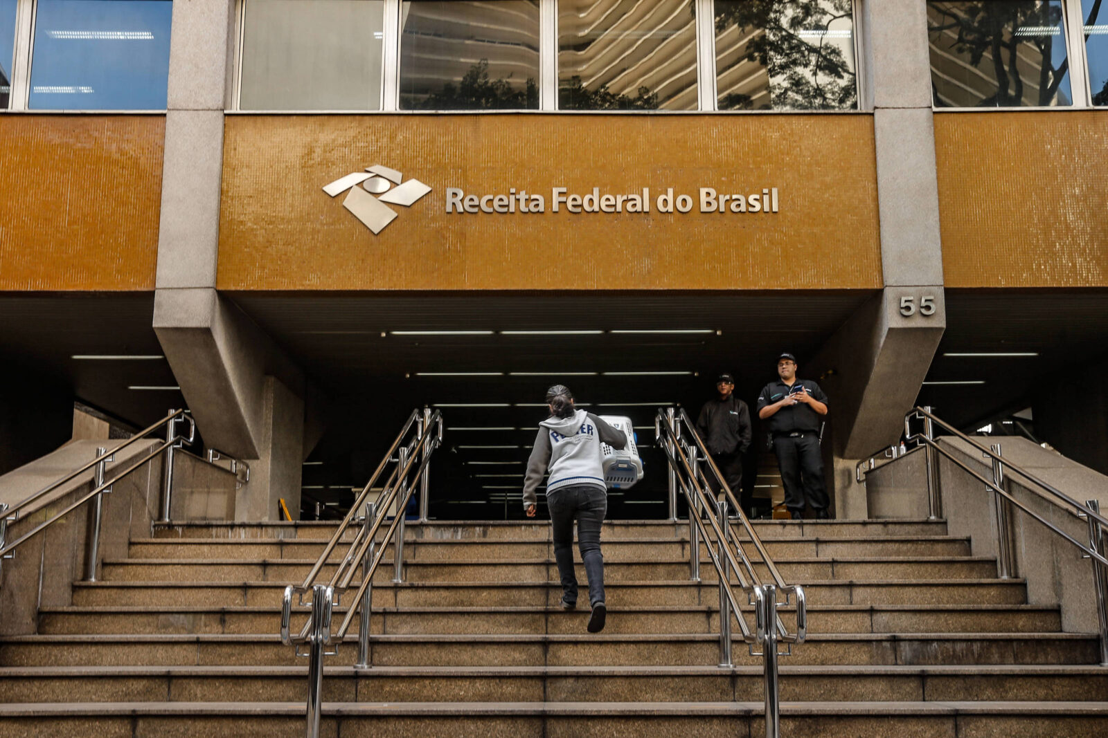 receita-lanca-canal-para-empresarios-e-empreendedores-tirarem-duvidas-sobre-a-reforma-tributaria