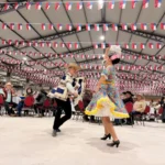 olla-de-caldera-da-el-vamos-a-su-tradicional-pampilla-con-cuecas,-gastronomia-y-musica-en-vivo