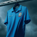 nova-camisa-azul-do-corinthians-homenageia-celebra-50-anos-da-invasao-corintiana