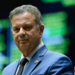 lider-da-oposicao-quer-obrigar-presidente-do-senado-a-decidir-sobre-impeachment-do-stf-em-ate-30-dias