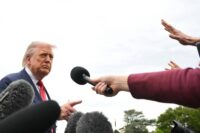 trump-concentra-ataques-pessoais-em-mulheres-jornalistas,-aponta-monitor