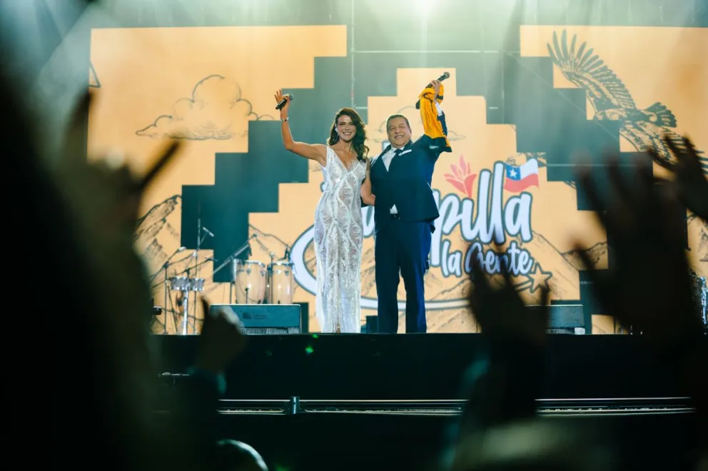 arte-elegante-y-douglas-hicieron-vibrar-al-publico-de-la-tradicional-pampilla