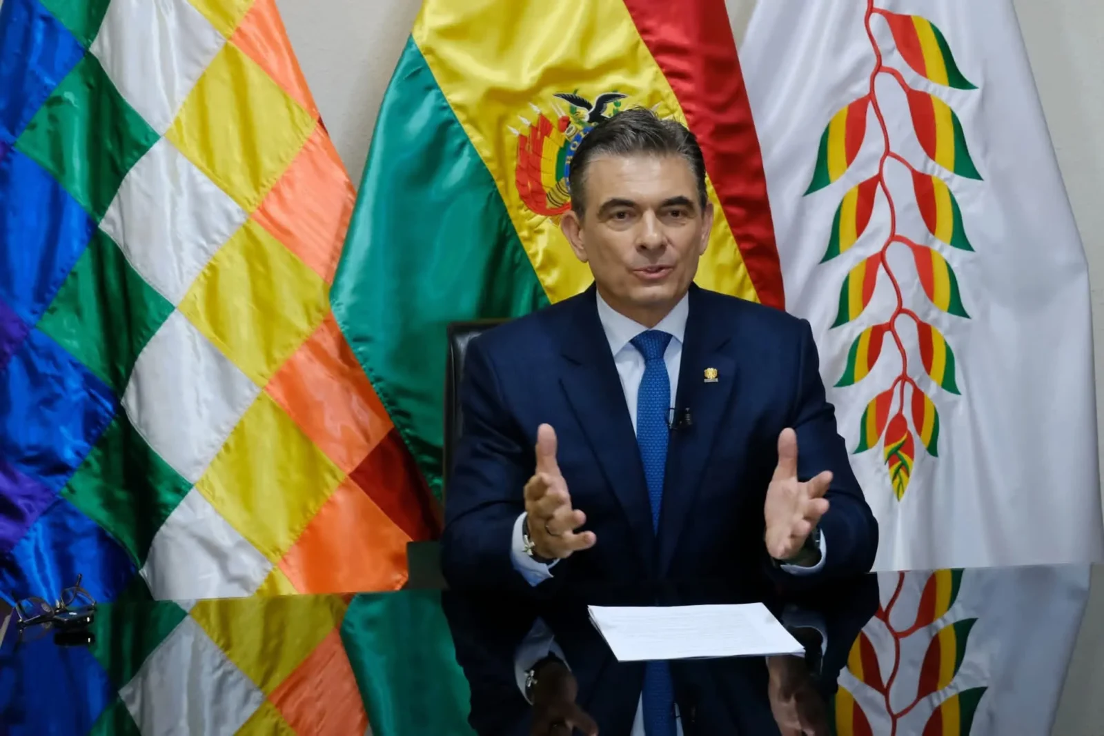 analista:-paz-cumple-con-el-fmi,-en-cualquier-momento-retira-la-subvencion-a-la-gasolina