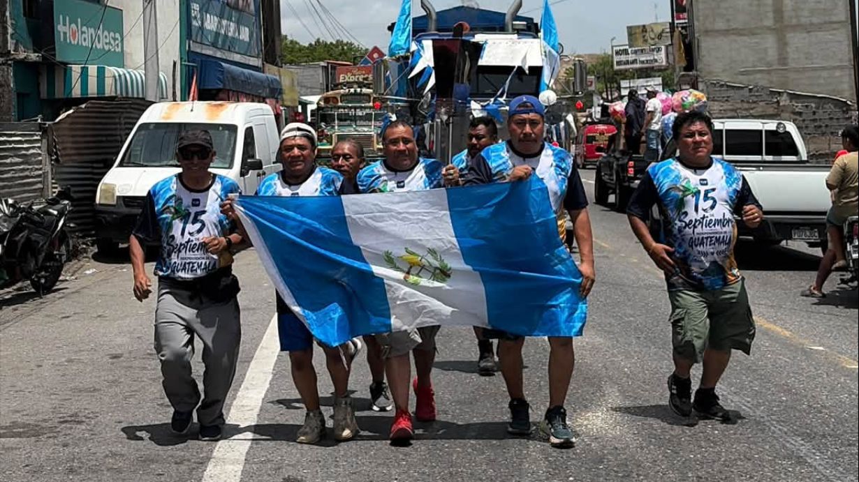 ciudad-vieja-multa-con-q7-mil-a-vecinos-por-desperdiciar-agua-durante-las-antorchas