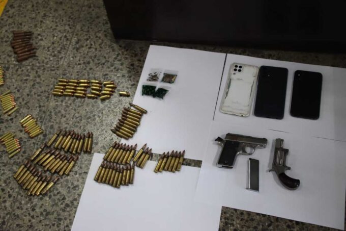menor-de-17-anos,-senalado-de-pertenecer-a-la-mara-18,-es-sorprendido-con-armas-y-municiones-en-villa-nueva