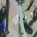agente-de-transito-fue-agredido-mientras-imponia-un-comparendo-en-santander:-video-es-clave-para-encontrar-al-sujeto