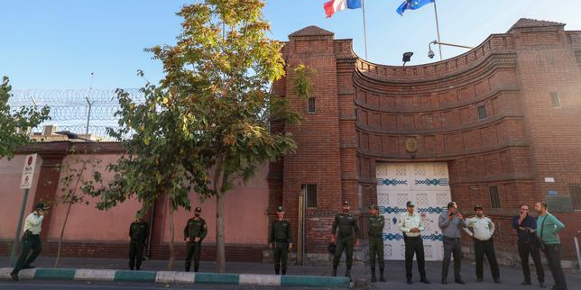en-iran,-un-centre-culturel-rattache-a-l’ambassade-de-france-ferme-sur-ordre-des-autorites-judiciaires