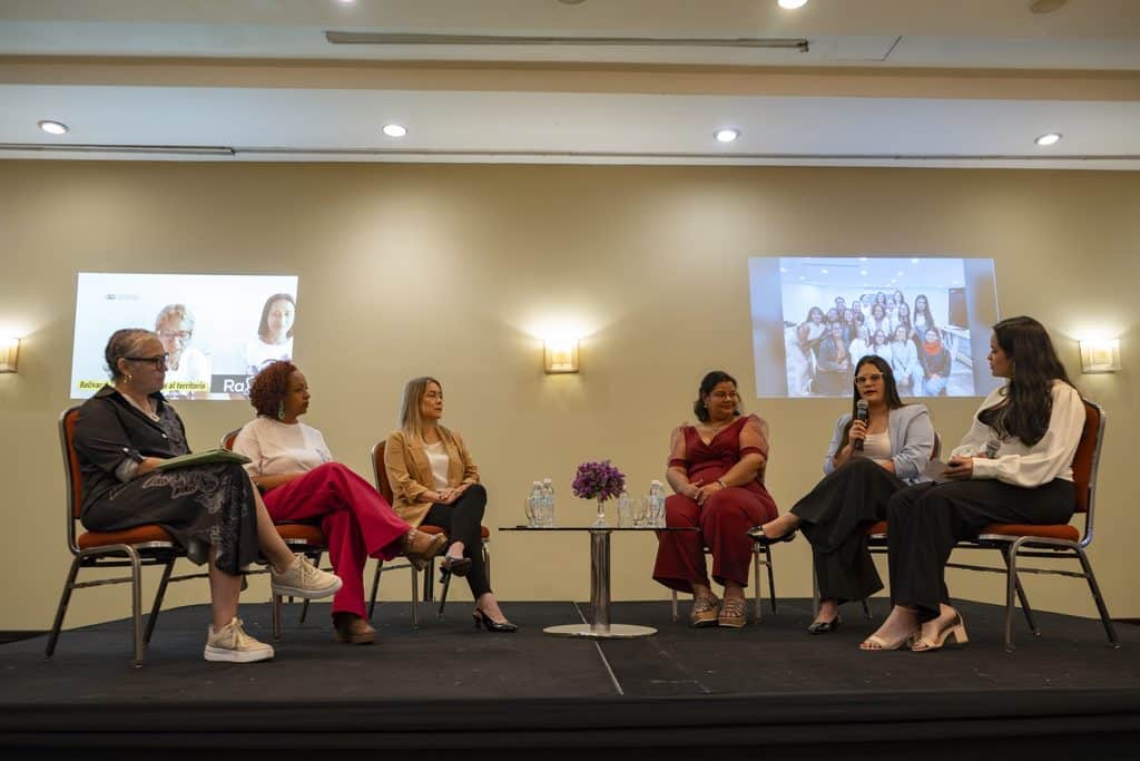 mujeres-construyen-la-transicion-y-exigen-su-lugar-en-la-toma-de-decisiones 