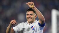 maximiliano-gomez-vuelve-luego-de-21-dias-a-una-convocatoria-de-nacional-y-daniel-carreno-tiene-a-sus-11-titulares-ante-defensor-sporting-en-un-partido-clave