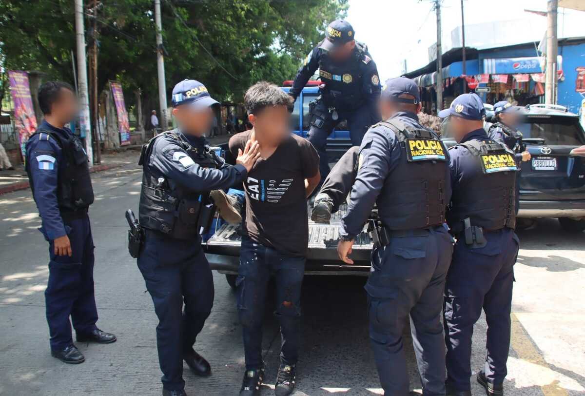 persecucion-en-la-democracia,-escuintla,-termina-con-la-captura-de-tres-presuntos-roba-carros