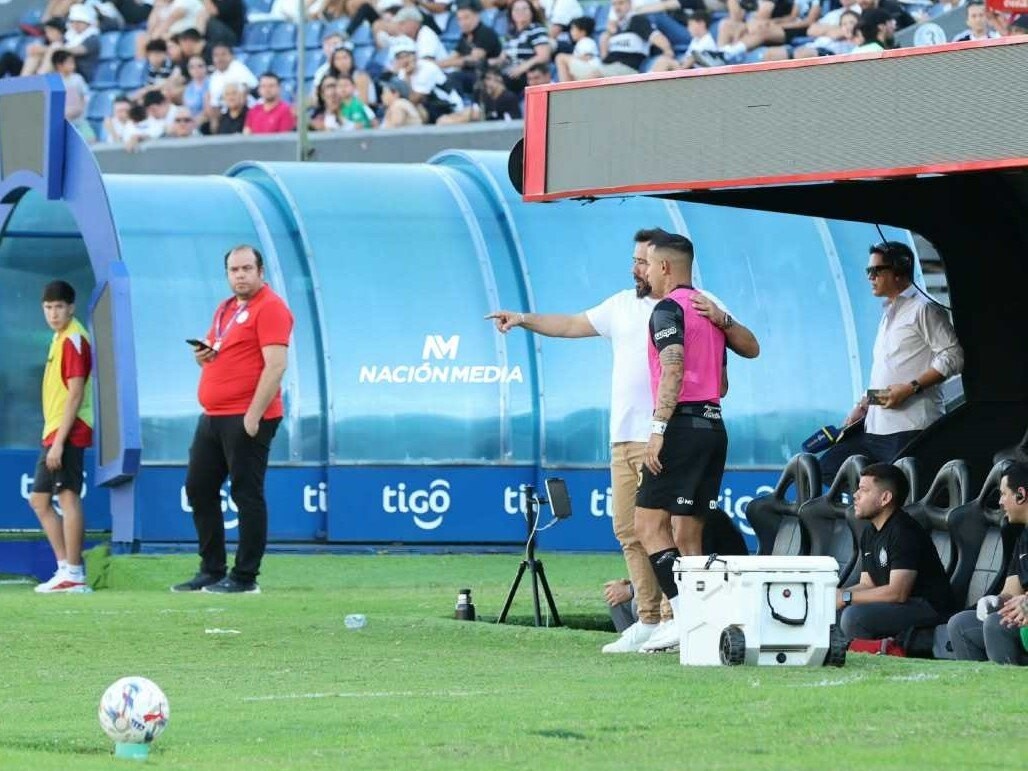 ¡que-mala-pata!-derlis-se-lesiono-cuando-iba-a-entrar