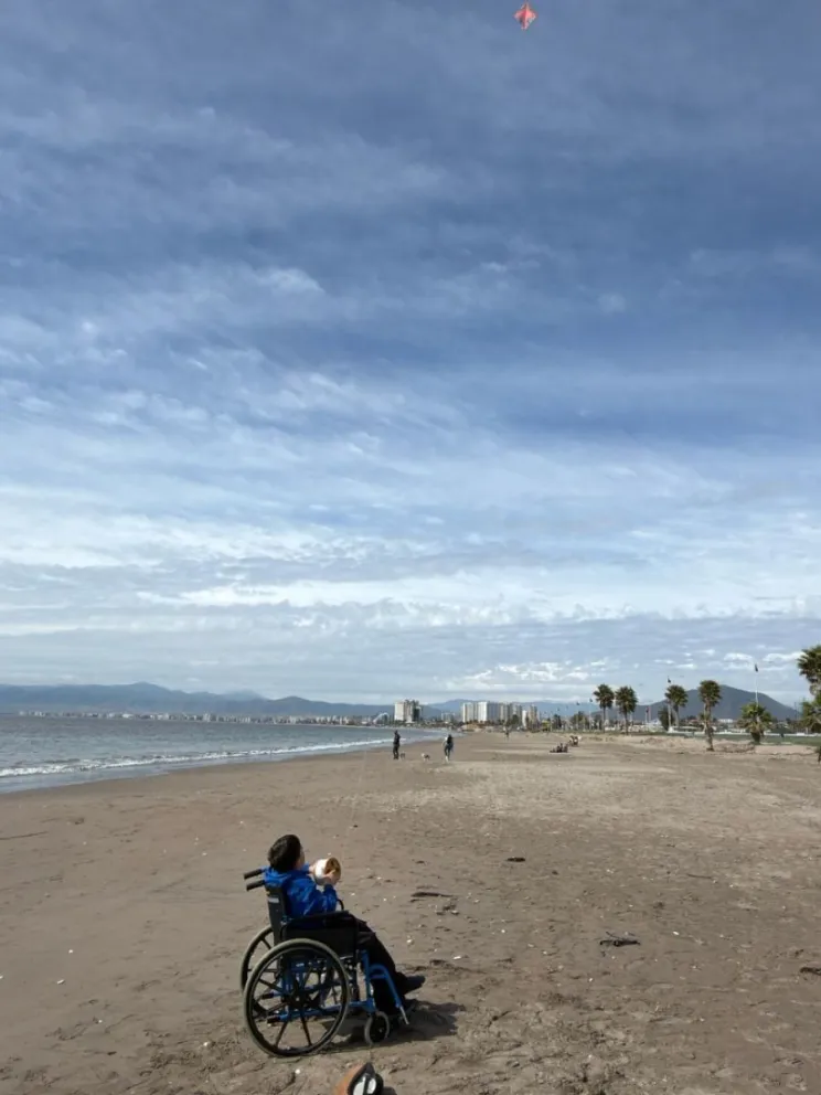 volantines-en-coquimbo:-jose-tomas-destaca-la-magia-de-elevarlos-a-mano