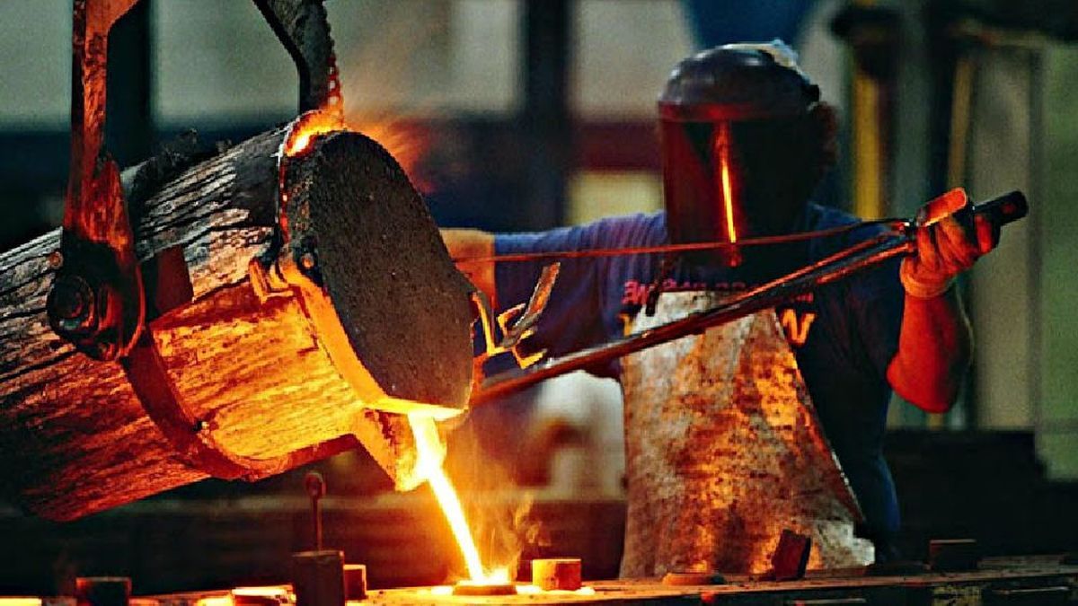 la-industria-metalurgica-se-desplomo-6,1%-anual-en-agosto-y-opera-con-apenas-el-39,6%-de-su-capacidad-instalada