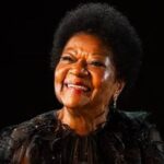 alaide-costa-e-patrick-angello-celebram-dalva-de-oliveira-no-teatro-rival,-no-rio