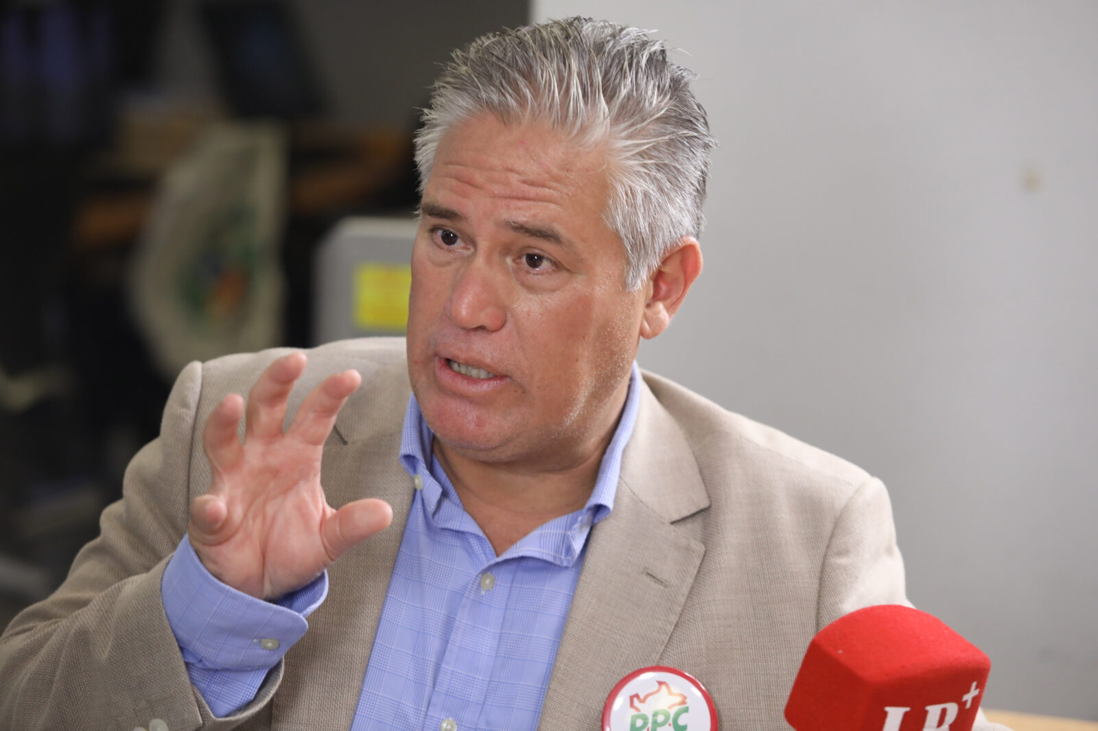 “con-320-millones-de-recaudacion,-es-imperdonable-el-estado-de-nuestras-pistas”,-denuncia-candidato-del-ppc-a-san-isidro,-cesar-stuart