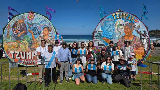 barriletes-gigantes-de-sumpango-participan-en-festival-de-australia