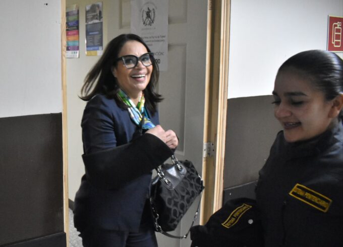 roxana-baldetti-obtiene-una-segunda-medida-sustitutiva-a-su-favor,-ahora-por-el-caso-agua-magica