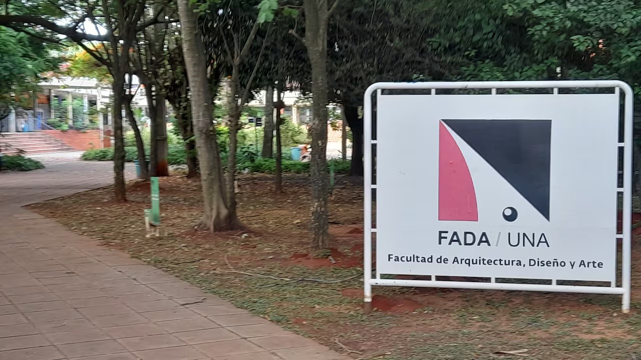 ¡escandalo-en-la-una!-crean sitio web tie’y-con ia-de alumnas 