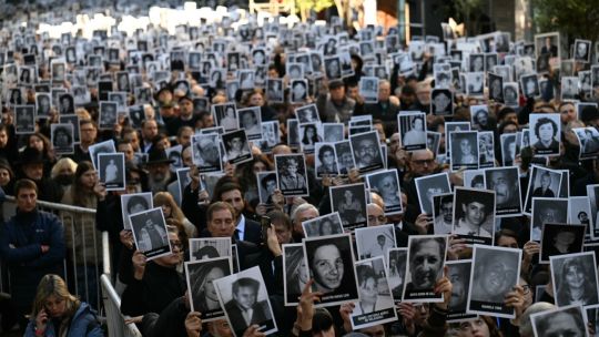 argentina-sends-eight-suspects-to-trial-over-amia-bombing