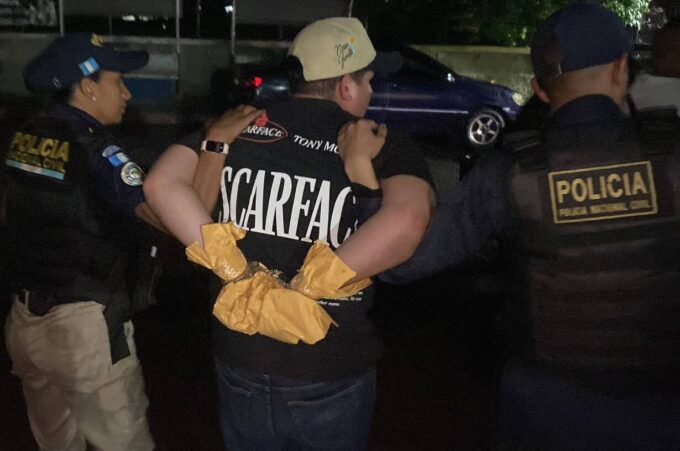 armas-y-un-dpi-falso:-cuatro-salvadorenos-capturados-y-vinculados-a-ataque-armado-en-villa-nueva