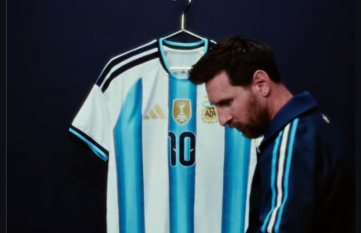 «una-camiseta-para-toda-la-vida»:-messi-presenta-la-piel-de-su-ultimo-adios-con-la-albiceleste