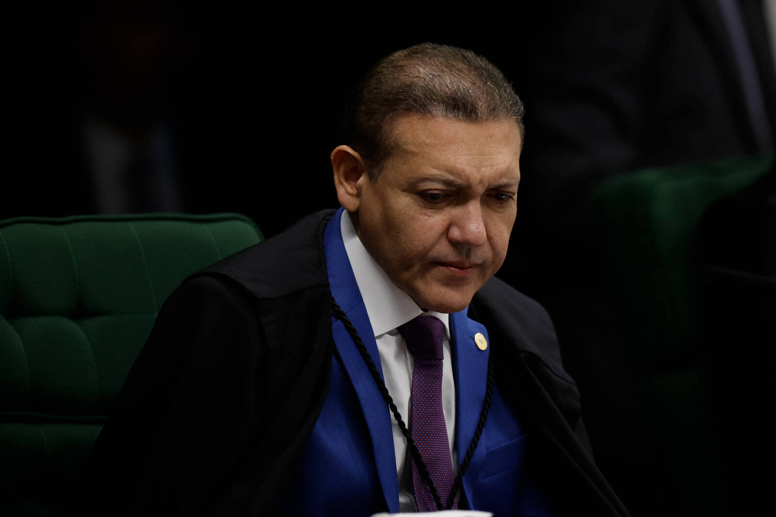 vorcaro-tinha-contrato-de-r$-427-mi-com-‘turma’-de-kassio-e-negociava-favores,-diz-portal