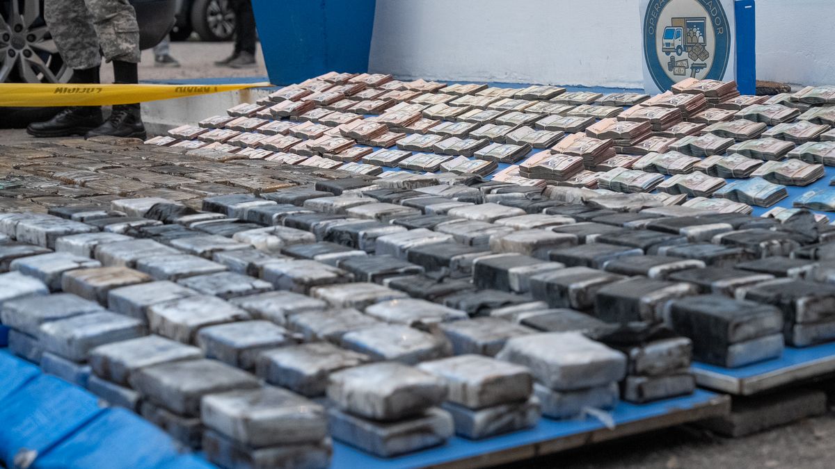 “se-esta-comiendo-un-garron”:-respaldo-a-edil-blanco-tras-condena-por-narcotrafico-de-su-asesor;-da-silva-pide-cese-de-su-secretario