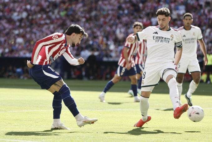 valverde-sufre-un-esguince-de-grado-3-tras-la-fuerte-entrada-en-el-derbi:-¿cuanto-tiempo-estara-de-baja?