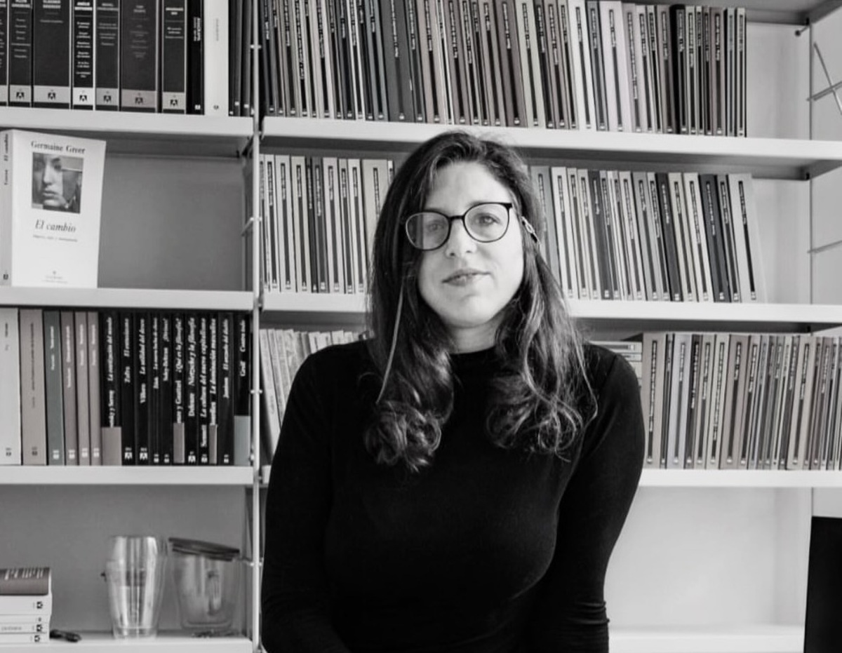 argentine-embassy-in-spain-demands-redress-for-writer-ariana-harwicz