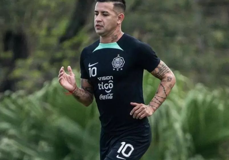 presi-de-olimpia-dio-su-respaldo-a-derlis-gonzalez-y-conto-como-le-estan-pagando
